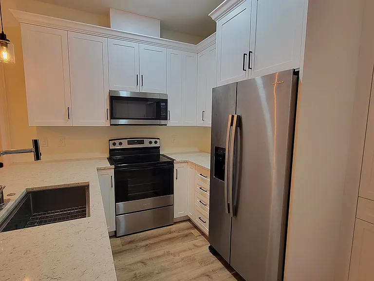 1011 E 24th Ave — Photo 7