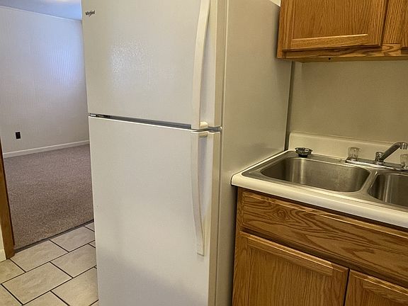 5th image of 1007 E Park St #4