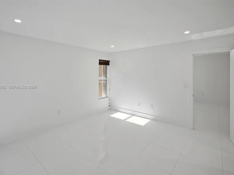 1245 West Ave #401 — Photo 11