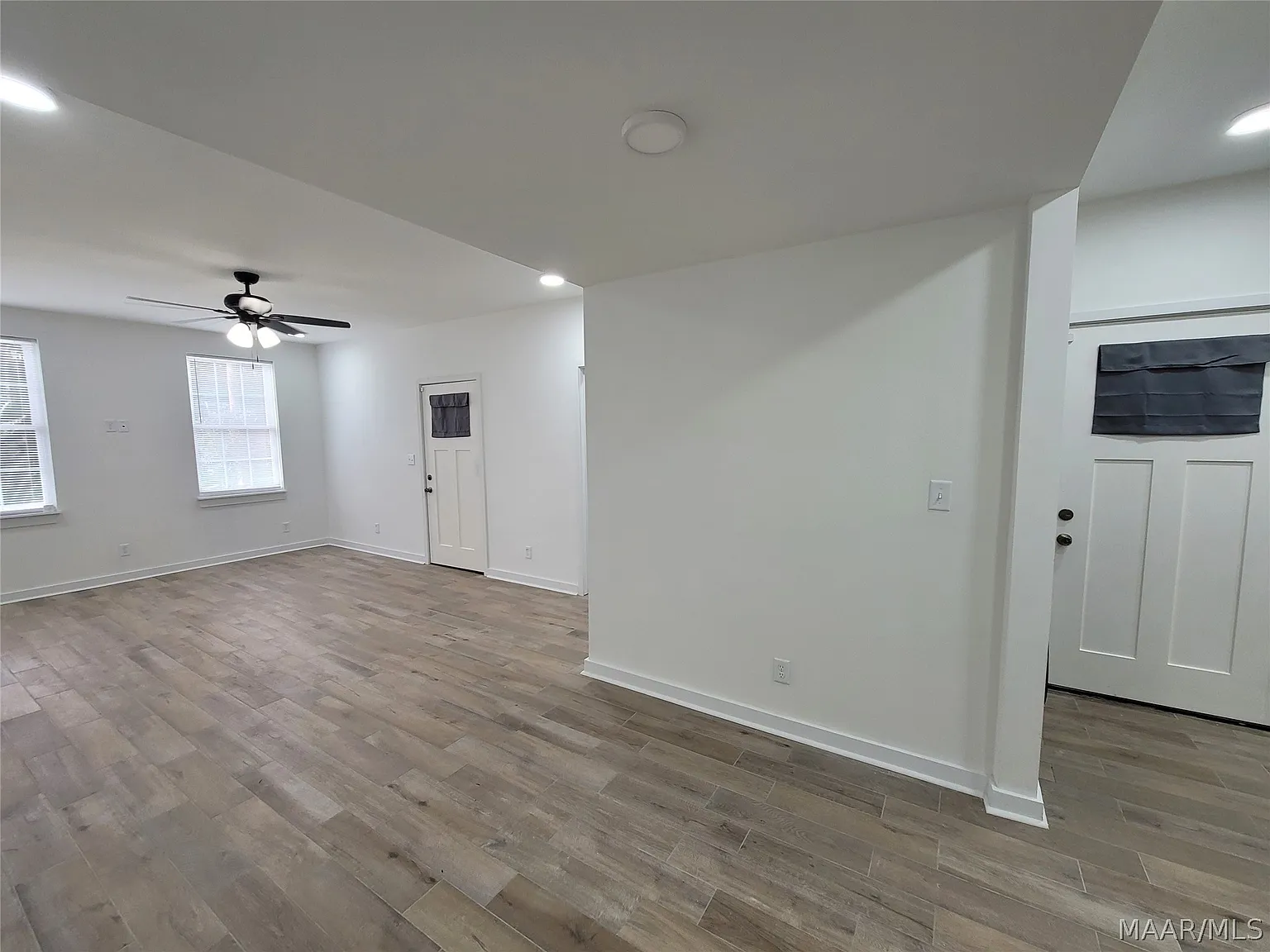 2 bed, 1.0 bath, 1050 sqft, $1,350 — Photo 4