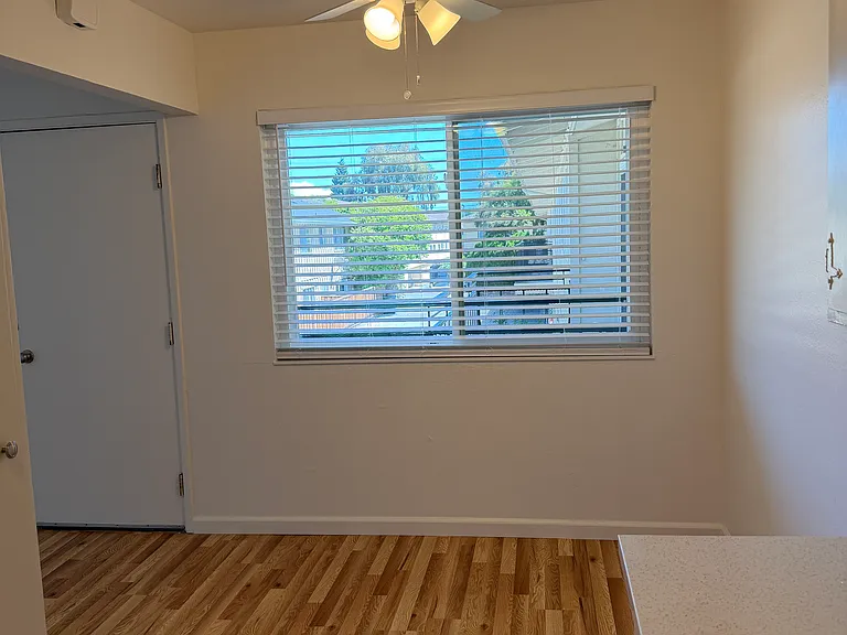 242 Curtner Ave #F — Photo 15