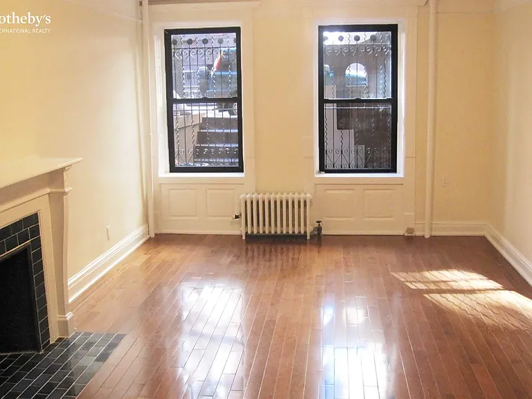 10 W 90th St #1 — Photo 1