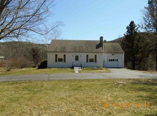 68 Hewitt Rd, Petersburgh, NY 12138