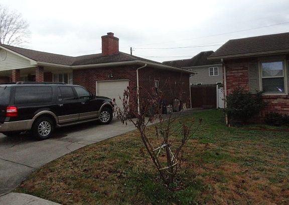 5th image of 121 Lilac St