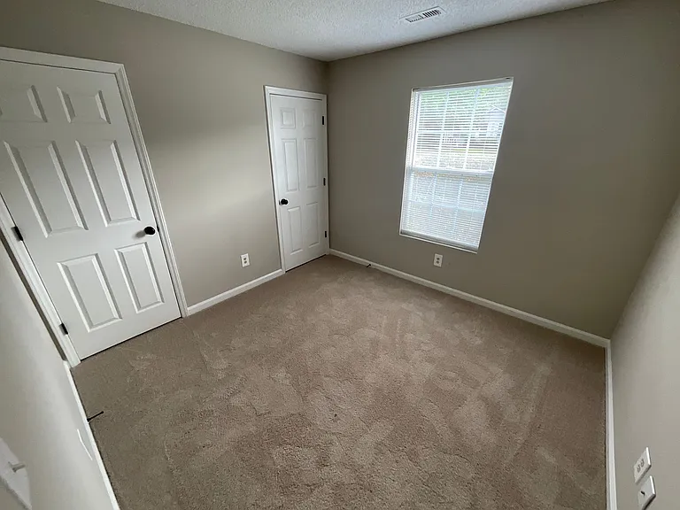 2711 Ingleside Dr — Photo 19