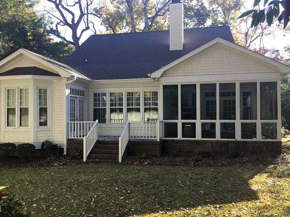2nd image of 748 Arjean Dr