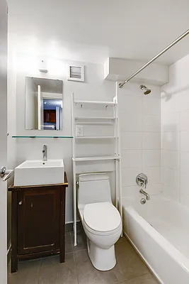 Rented by Compass | media 9