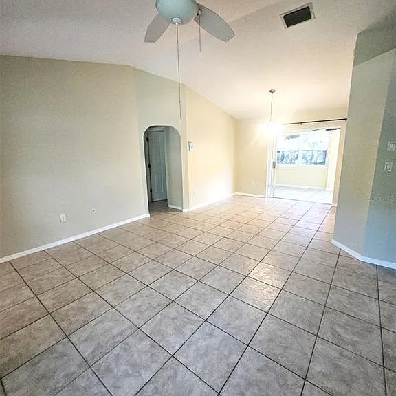 23123 Glen Ave — Photo 6