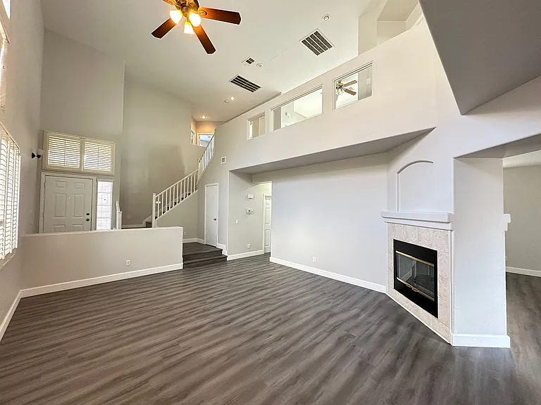 10191 Splendor Ridge Ave — Photo 2