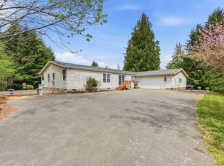 61513 Richmond Way, Coos Bay, OR 97420