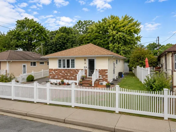 11 Valentine Street, Roosevelt, NY 11575