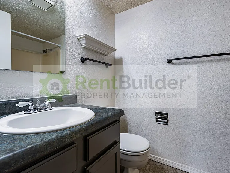 6041 Sequoia Rd NW #D10 — Photo 19