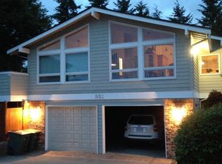 921 Hindley Ln, Edmonds, WA 98020