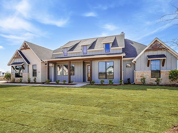 4th image of 431 Olson Rd