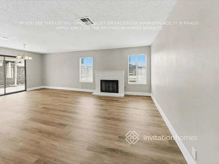 2509 Buckthorn Cir — Photo 4