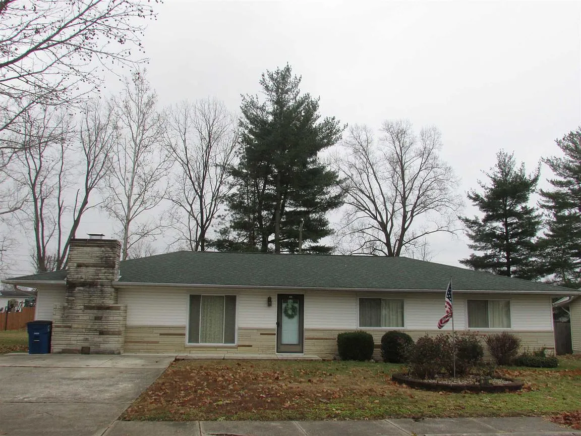 504 Forest View Dr photo 1
