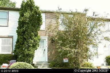 1st image of 9914 Oakdale Woods Ct