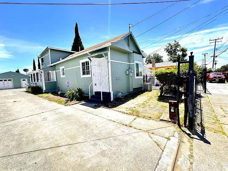 1336 83rd Ave — Photo 21