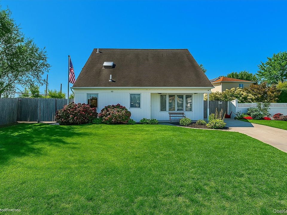 1st image of 31 Parente Lane N