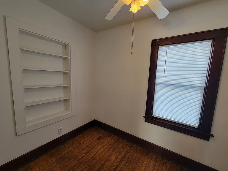 114 Roser St #1 — Photo 11