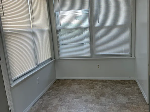 (undisclosed Address), Saint Albans, NY 11412