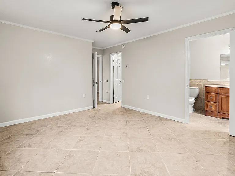 216 Guajome St #A — Photo 13