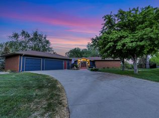 1013 E Ridge Rd, Sioux Falls, SD 57105