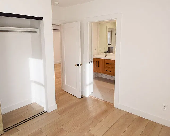 317 Ocean Park Blvd — Photo 21