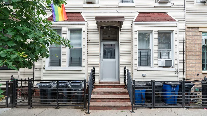 Rented by Nooklyn NYC LLC | media 23