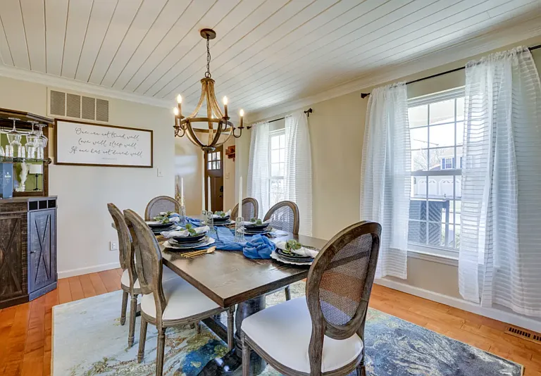 151 Rambling Rd — Photo 10