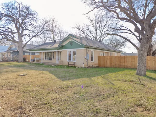 517 W Lamar St, Alvord, TX 76225