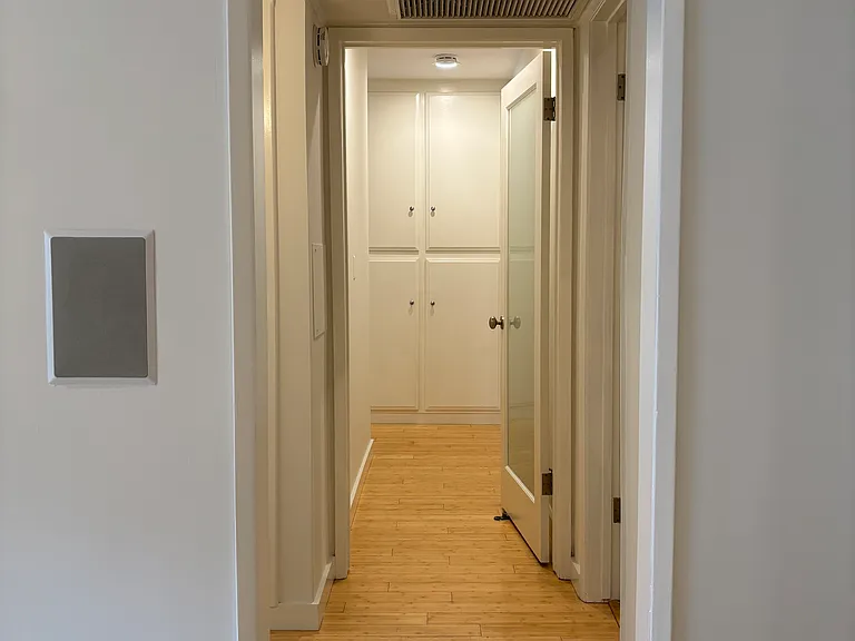 1250 N Kings Rd #301 — Photo 13