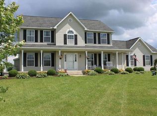 9025 Lake Drive Rd, Hebron, OH 43025