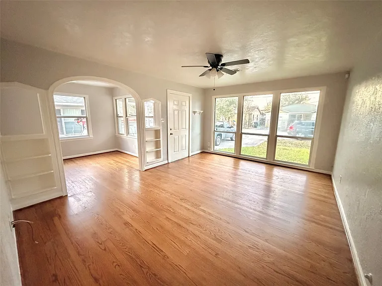 914 Bunton St #914 — Photo 4
