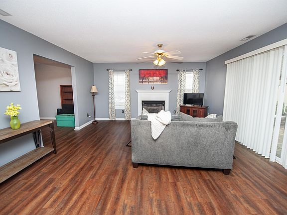 3rd image of 333 Cornelson Dr