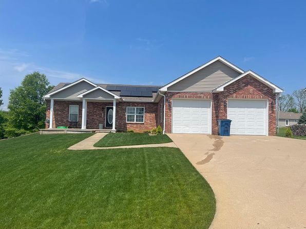 198 Cedar Meadows Dr, Jackson, MO 63755