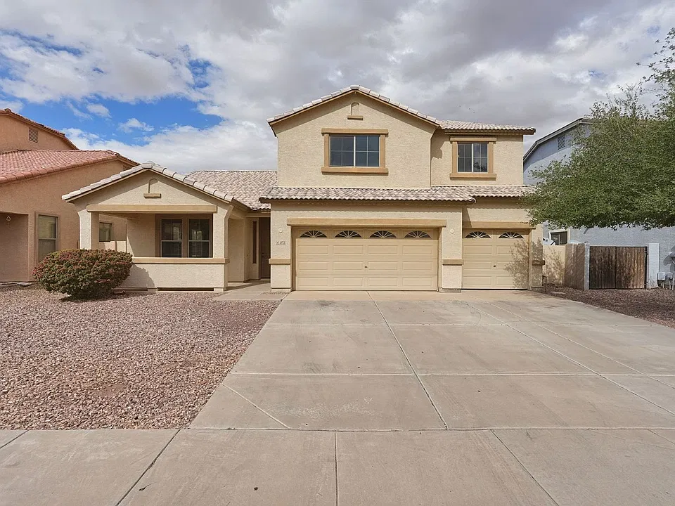 1572 E Palo Verde Dr