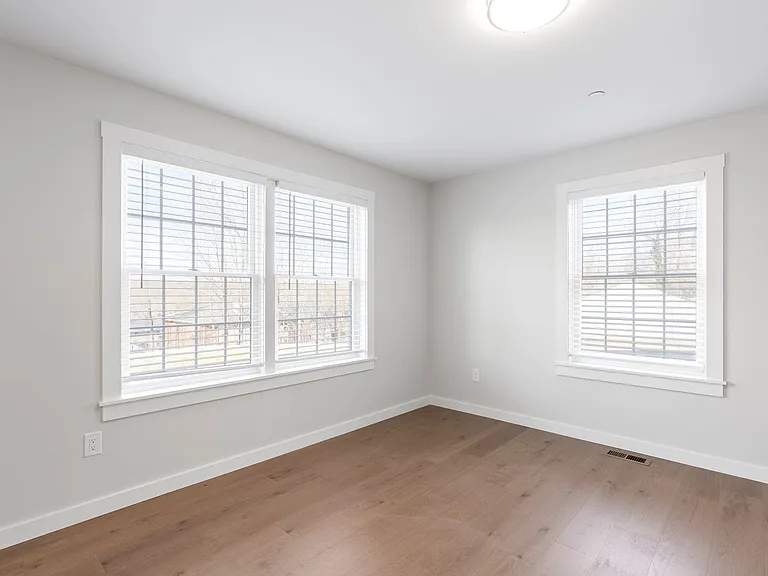 179 Butternut St — Photo 22