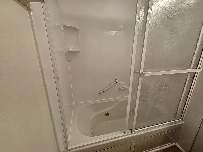 1132 Courtland Dr — Photo 16