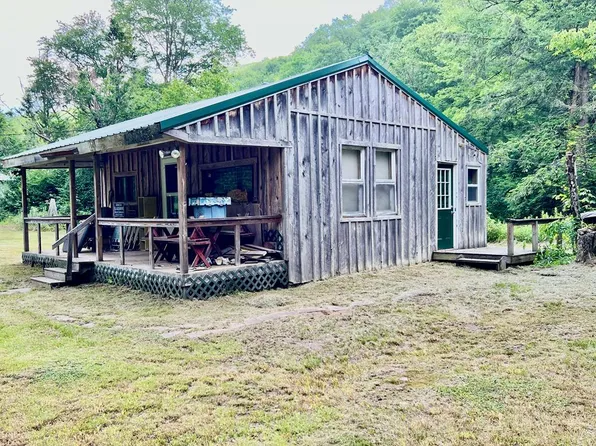 1048 Southwoods Rd, Austin, PA 16720