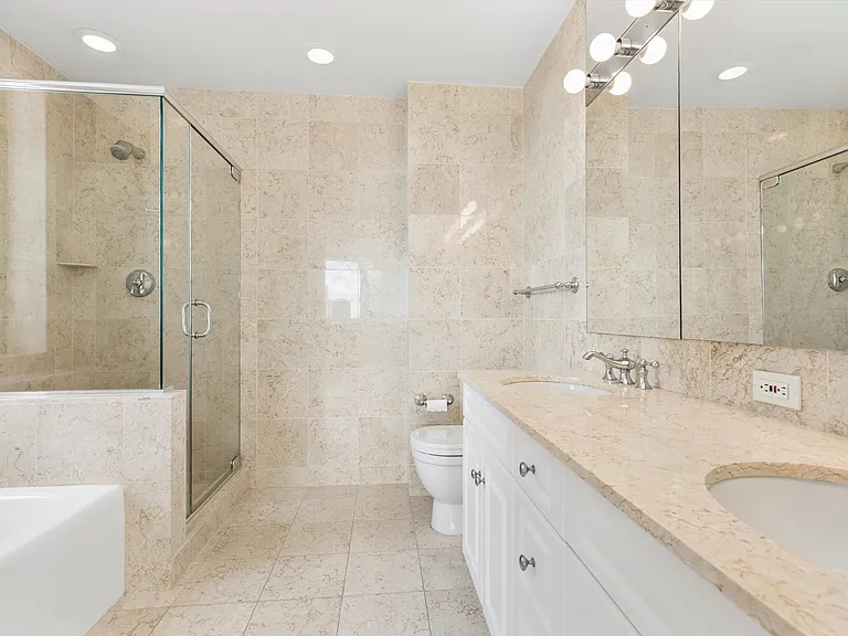 2 Columbus Ave #30A — Photo 8