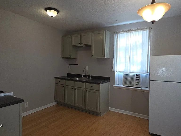455 Eleanor Ave #1 — Photo 5