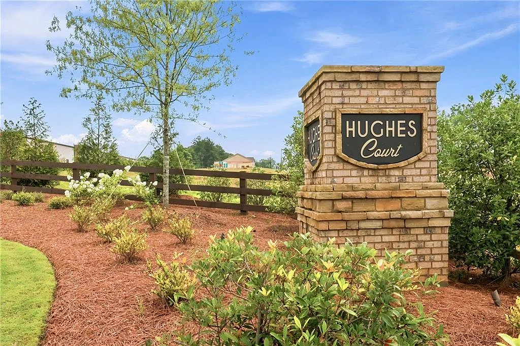 3 bed, 2.5 bath, 1857 sqft, $2,095 — Photo 3