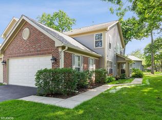 711 Bent Ridge Ln, Elgin, IL 60120