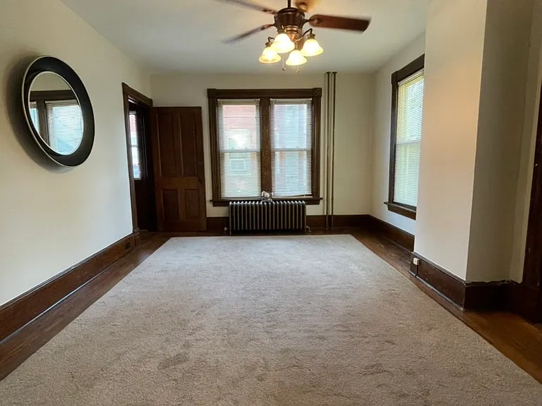 1524 W 4th St — Photo 16