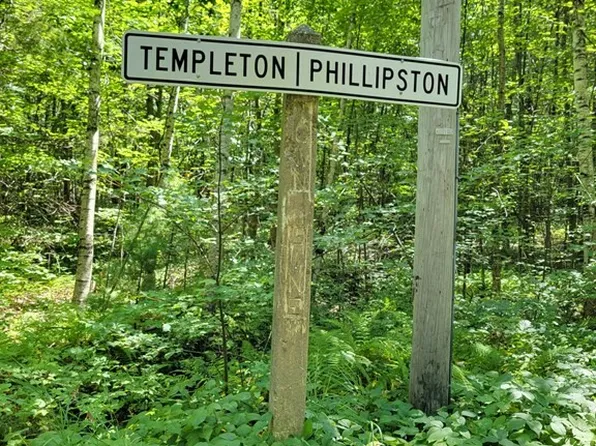 8 Templeton Rd, Athol, MA 01331