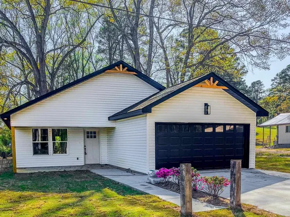 817 Lewis Ave, Bauxite, AR 72011