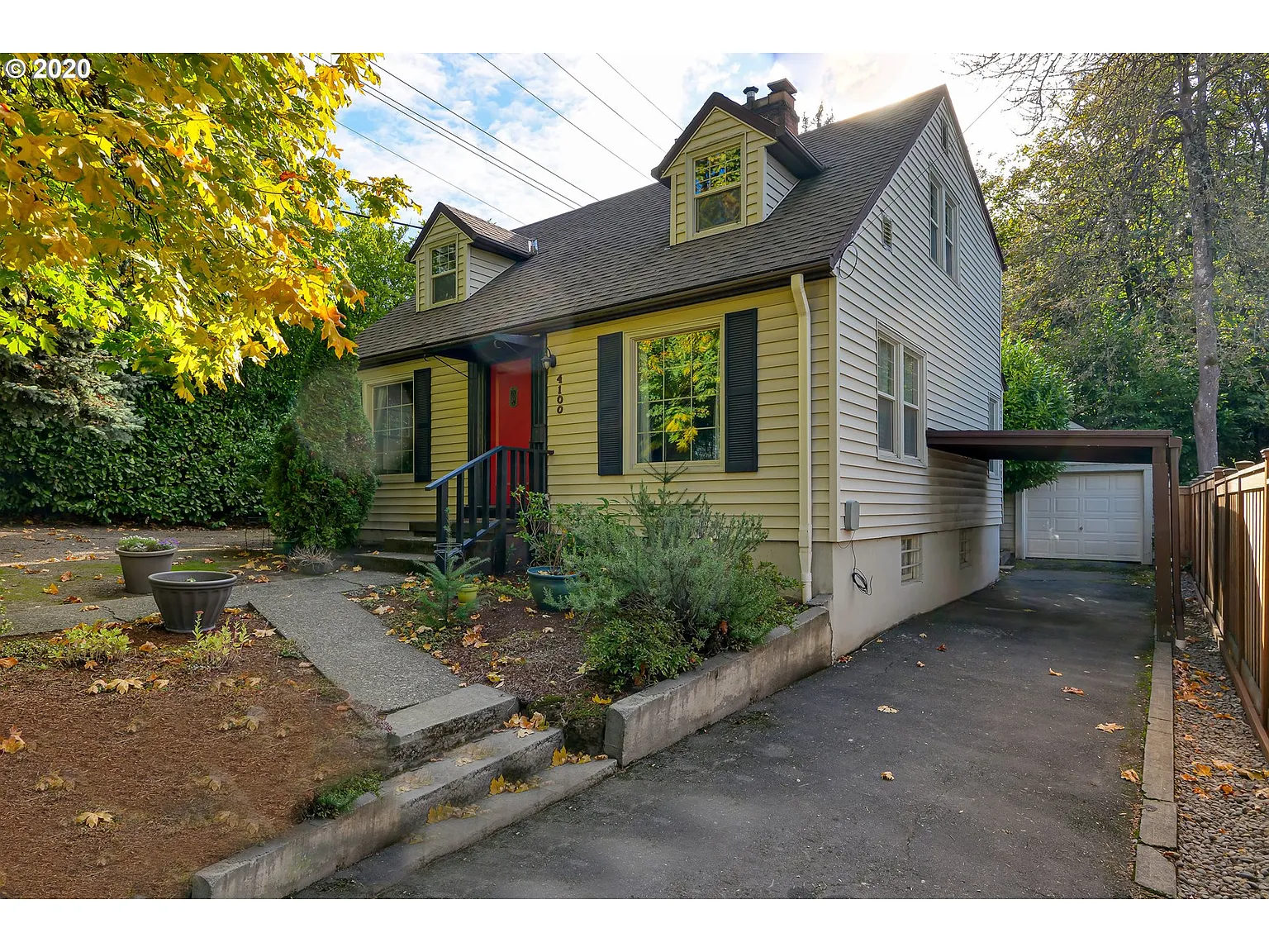 4100 SW Marigold St photo 1