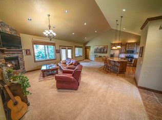 28 Buck Ln, Alpine, WY 83128