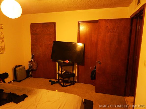 tulsa-oklahoma-440335500 picture